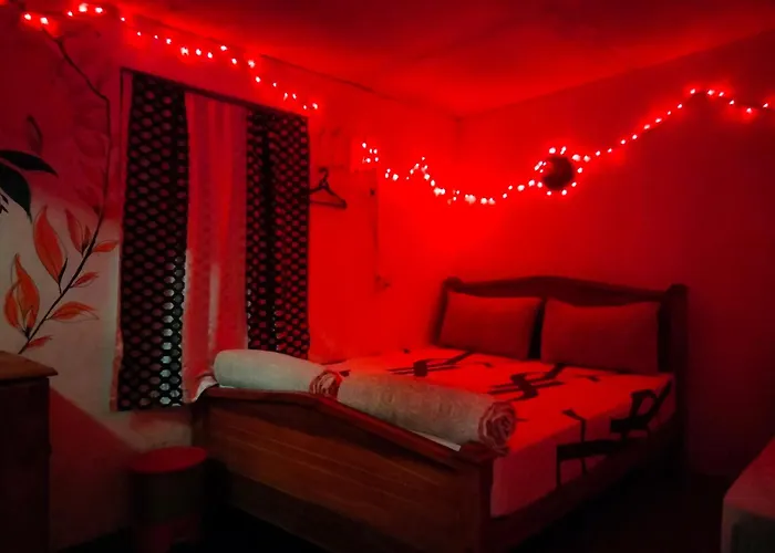 Home Hostel Ella Private Rooms Only